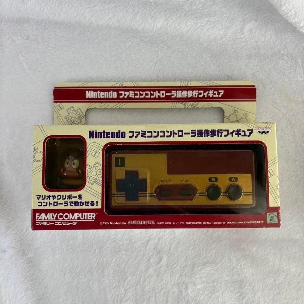 GOOMBA Nintendo Famicom Super Mario Bros NES Controller Retro Gaming BANPRESTO